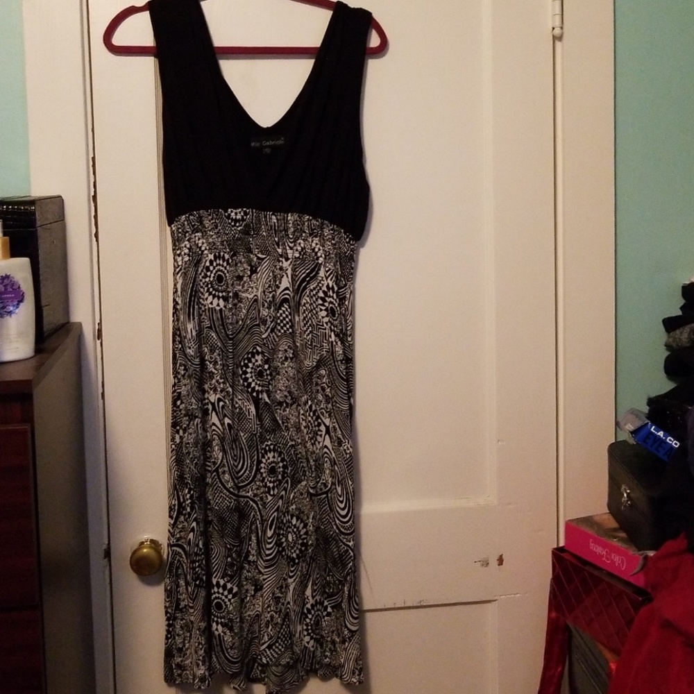 Black and white summer dress